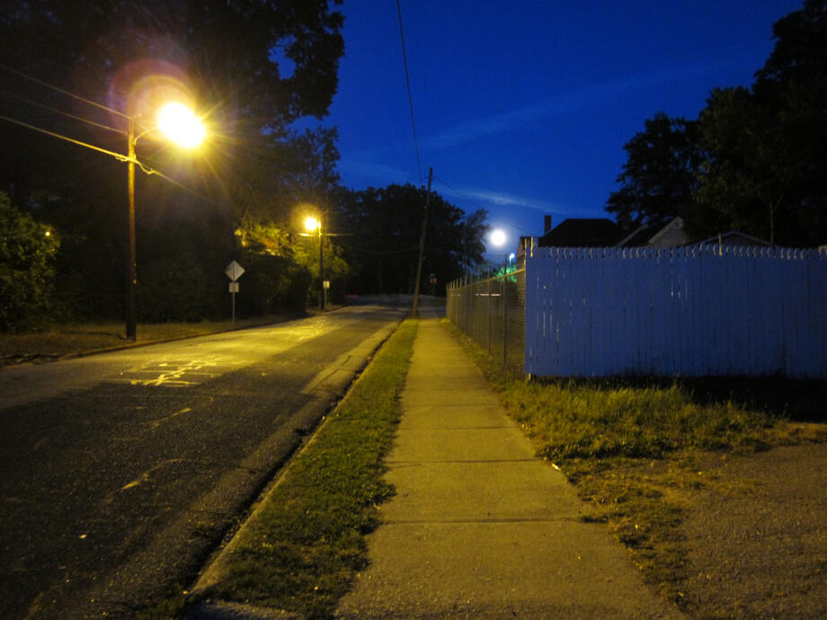 Supermoon on Ruth Street, Athens, Georgia, 5 May 2012